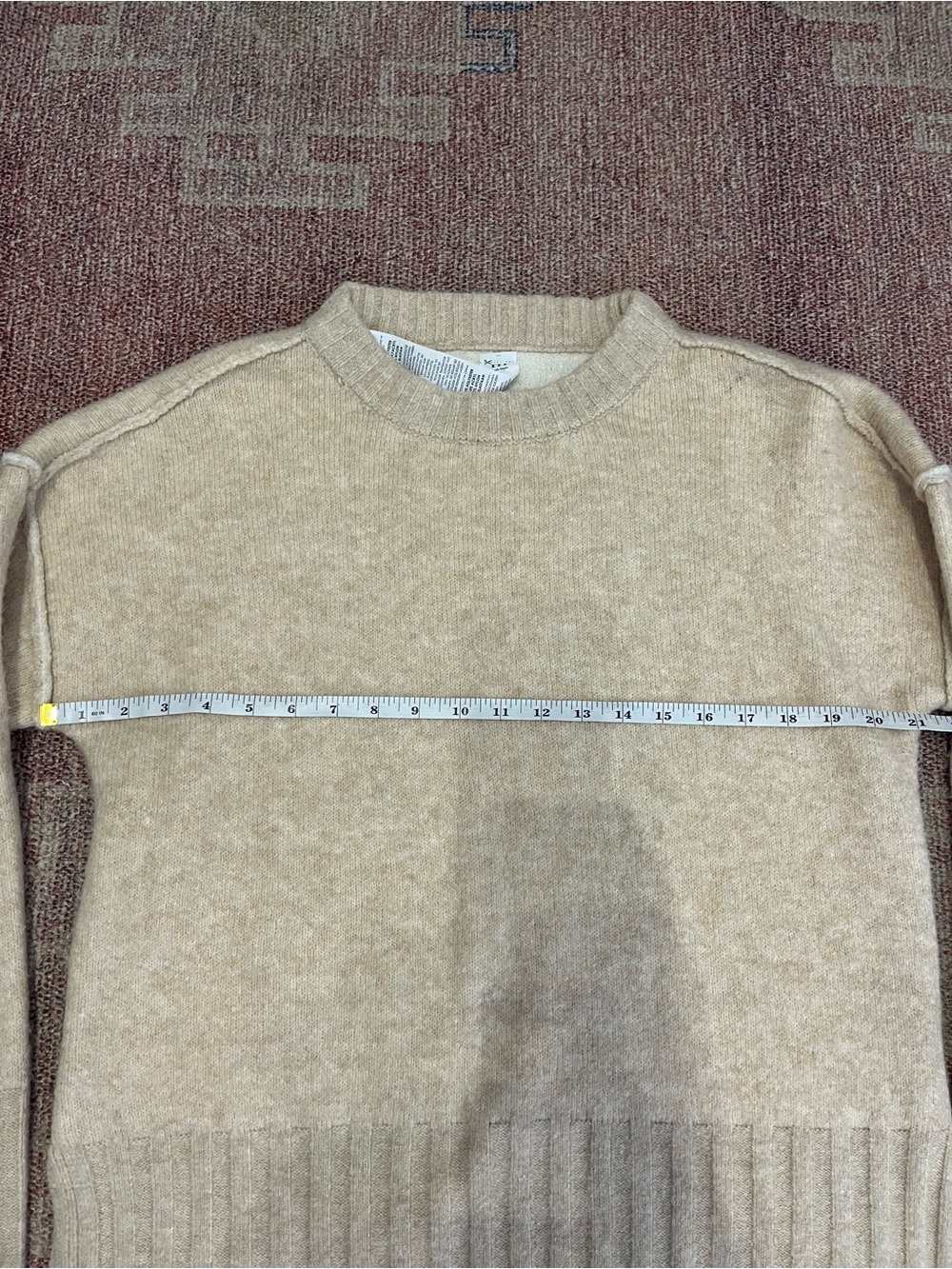 Haute hippie cream ribbed trim crew neck like new size large - Picture 3 of 5